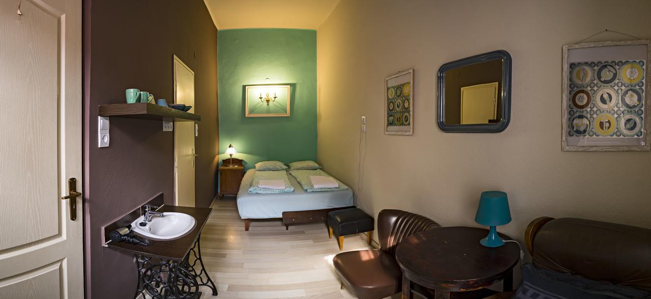 Santico Art Hotel And Hostel Будапеща Екстериор снимка